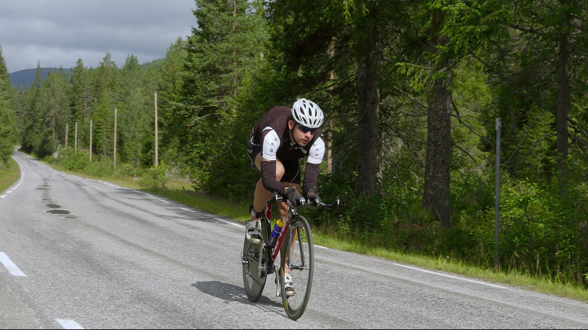 Doinb焦点对战，萨拉赫与80激战瑞士队分钟，险胜胜负难料！上演精彩一战
